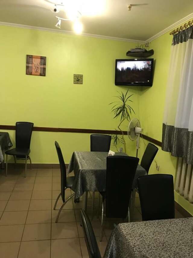 Отель Делікатеси мотель -бар Rava-Rusʼka-40